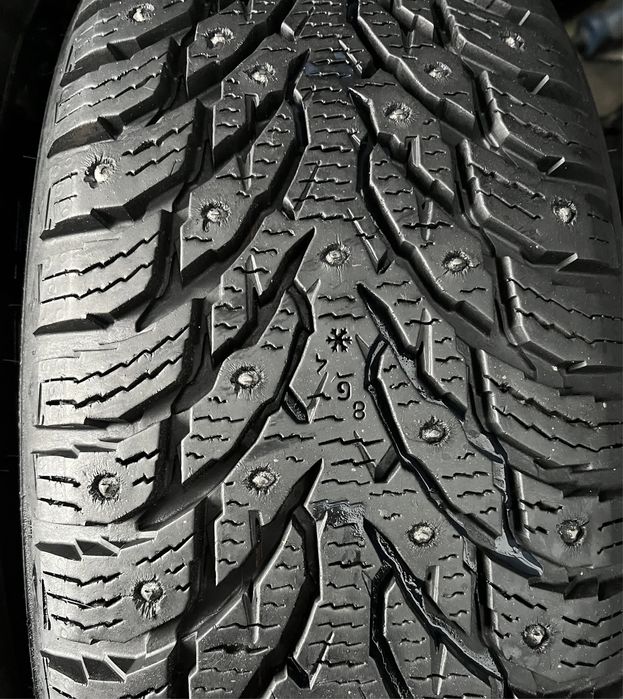 Шини Nokian Hakapelitta 9 R 17 225 65