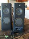 Colunas Logitech
