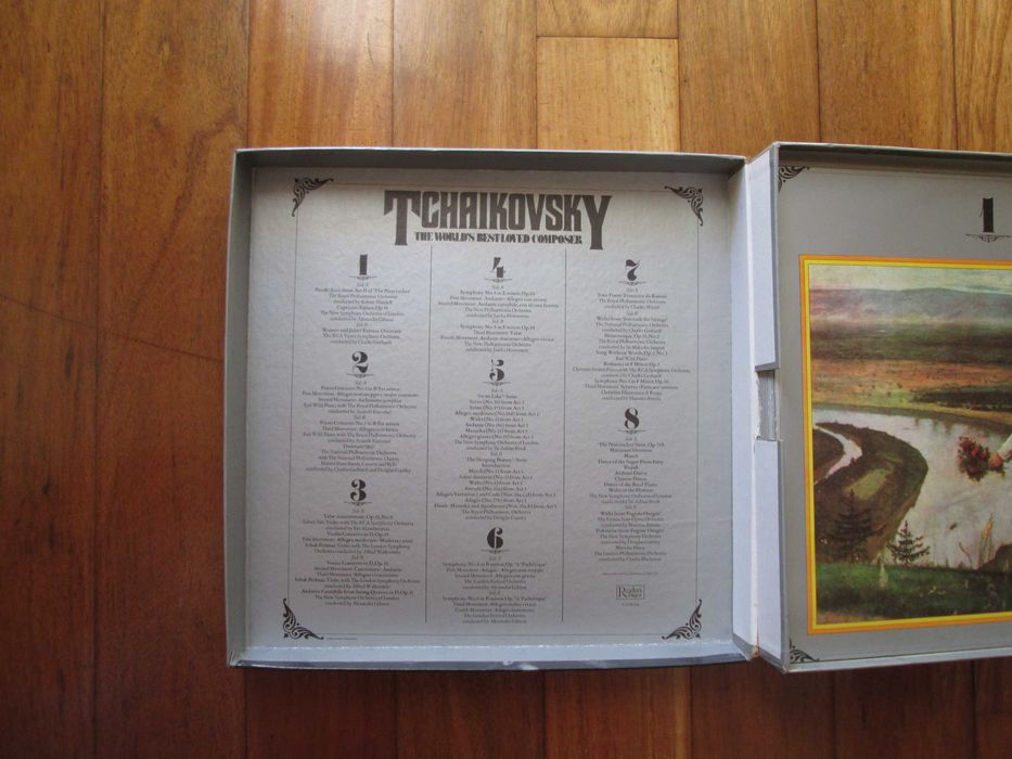 Caixa com 8 Discos Vinil LP Música Clássica - Tchaikovsky
