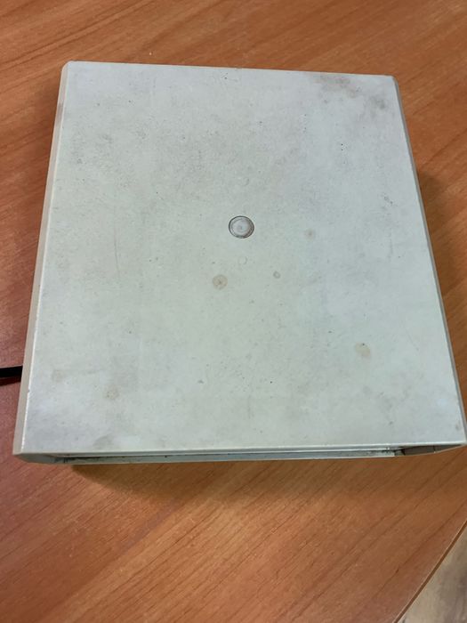 Stary tester banknotów