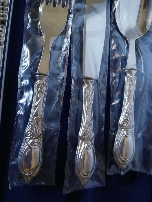 Talheres Prata Criança Modelo D. João V, novos com estojo