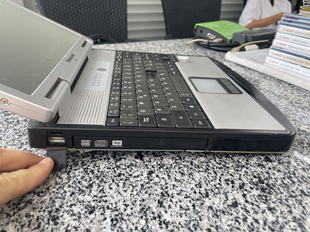 Протиударний ноутбук Panasonic CF74