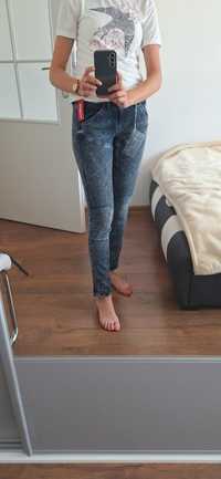 Spodnie jeans skiny nowe z metką