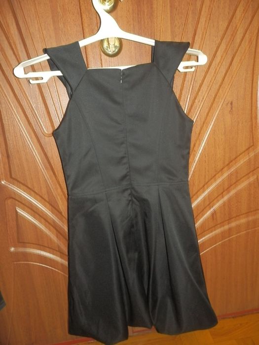 Школьный сарафан на девочку.