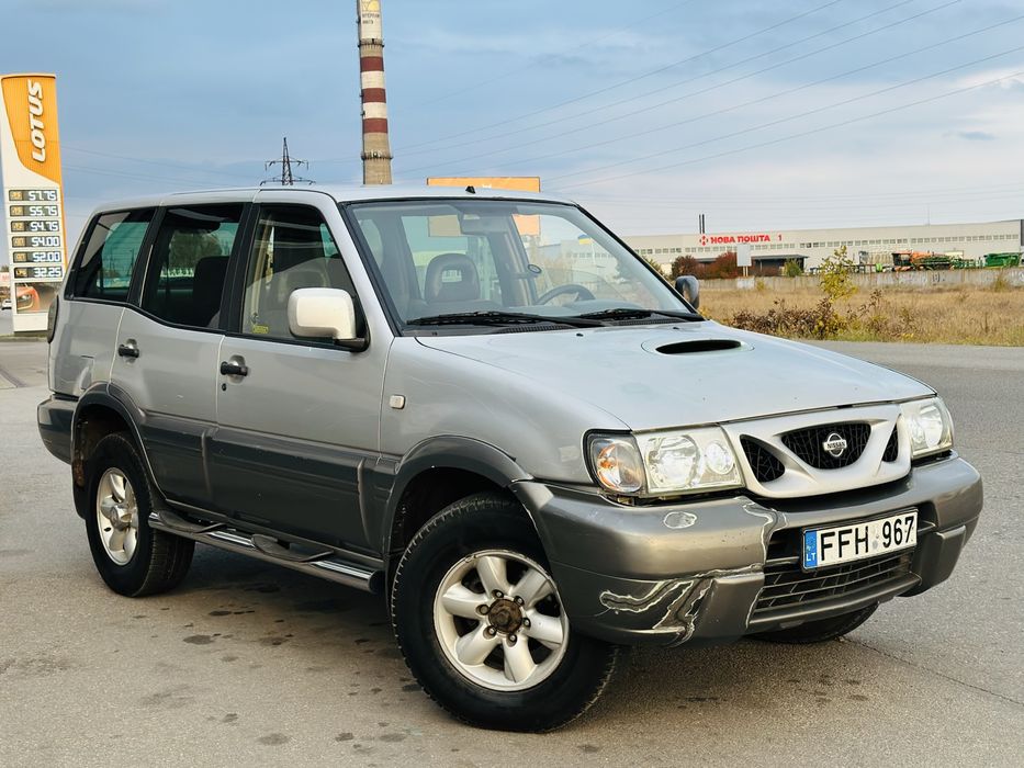 Продам Nissan Terrano 2.7 Dizel 4х4 в хорошем состоянии
