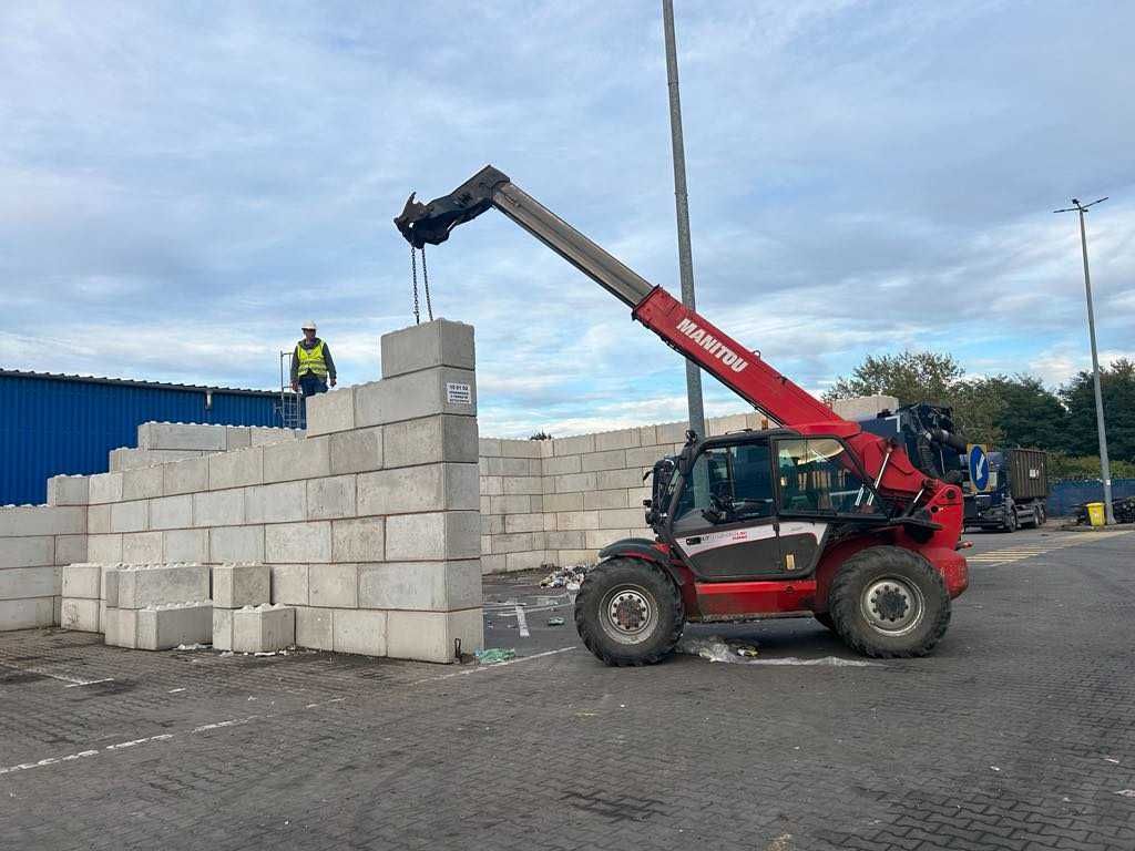 Usługi ładowarką teleskopową Manitou MLT 845 – wynajem z operatorem