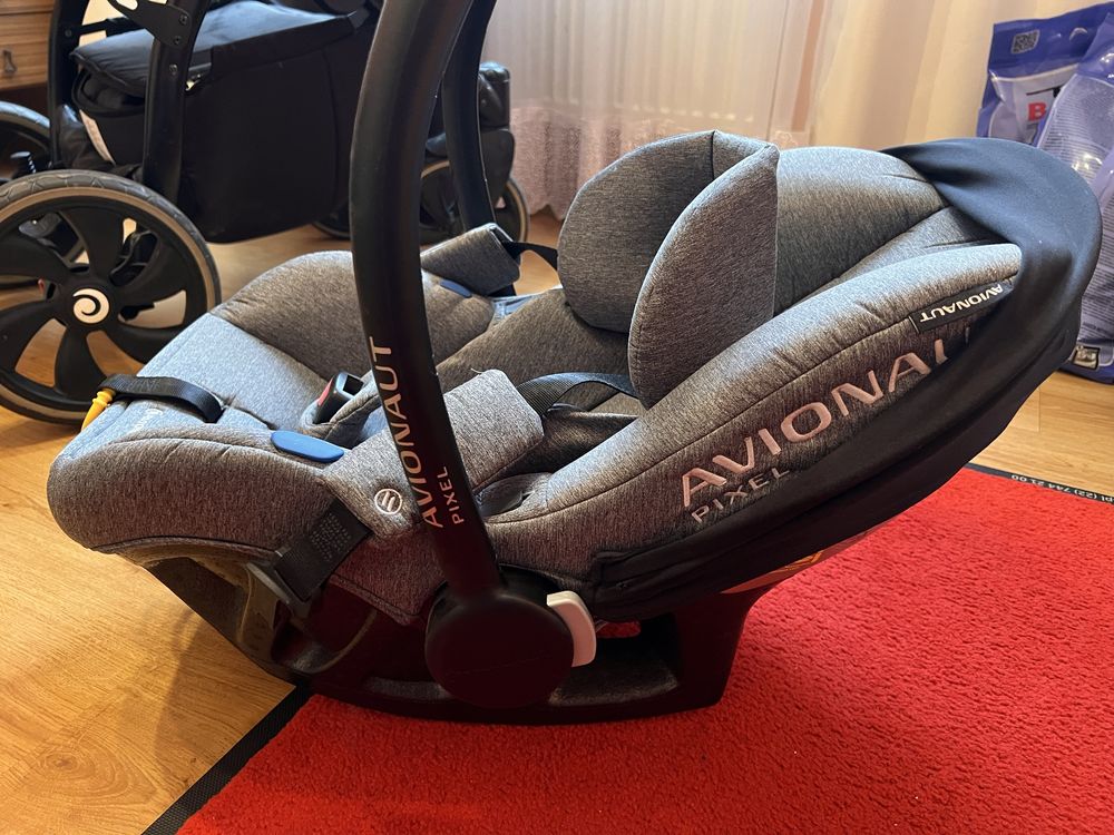 Super wozek Tutis UNO gondola oraz spacerowka 2 w 1 Avionaut 4moms