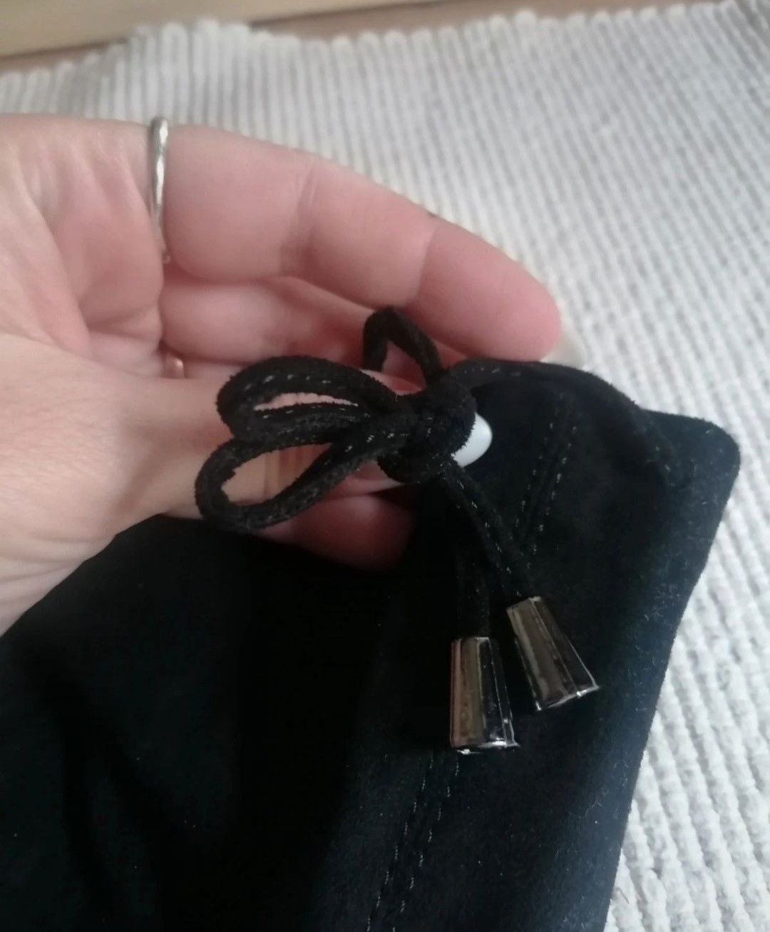 Czarne zamszowe kozaki niski obcas kaczuszki 38