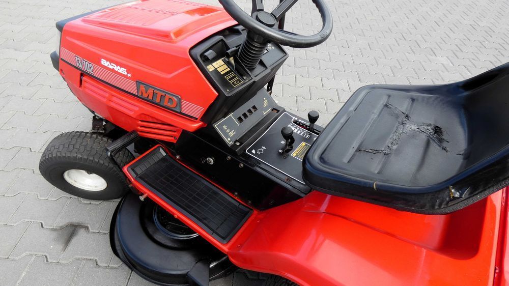 Traktorek kosiarka MTD Briggs&Stratton (040901.5) - Baras