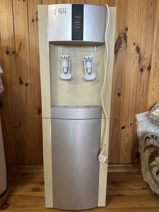 Кулер для води Ecotronic