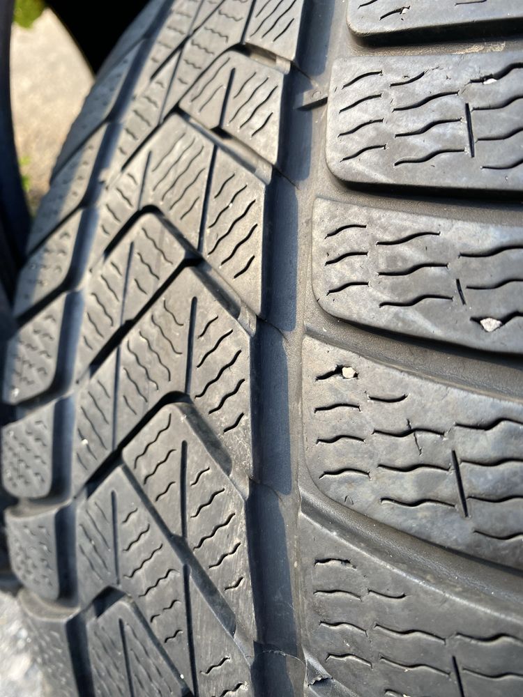 235/45/18 (22 рік) Pirelli