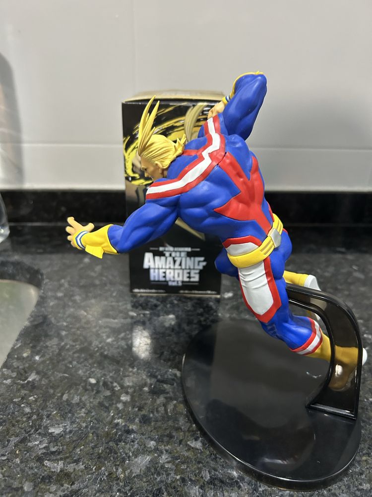 figura All Might de my hero academia