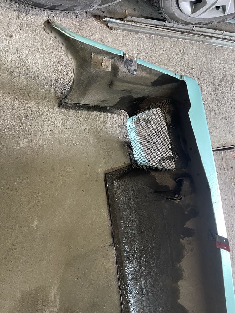Продам б/у задний бампер AVR ВАЗ 2109