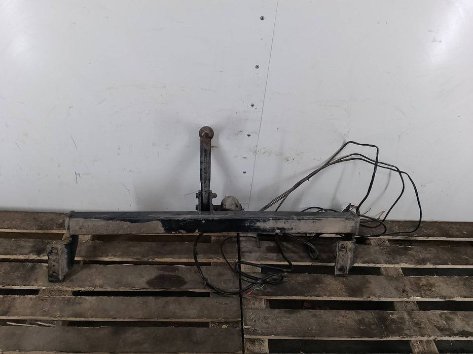 HAK HOLOWNICZY TOYOTA RAV4 II ( 00-06 )