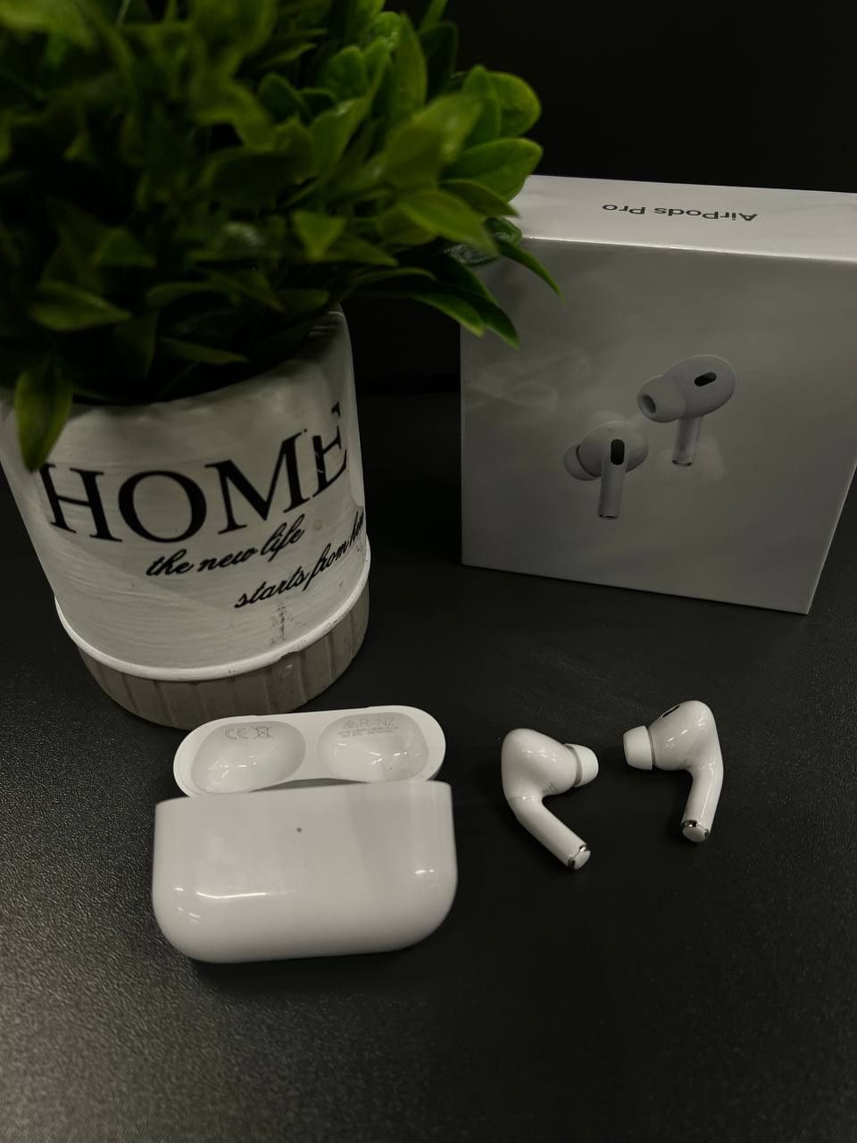 AIR PODS PRO 2.Отличные наушники можно использовать как для тренировок