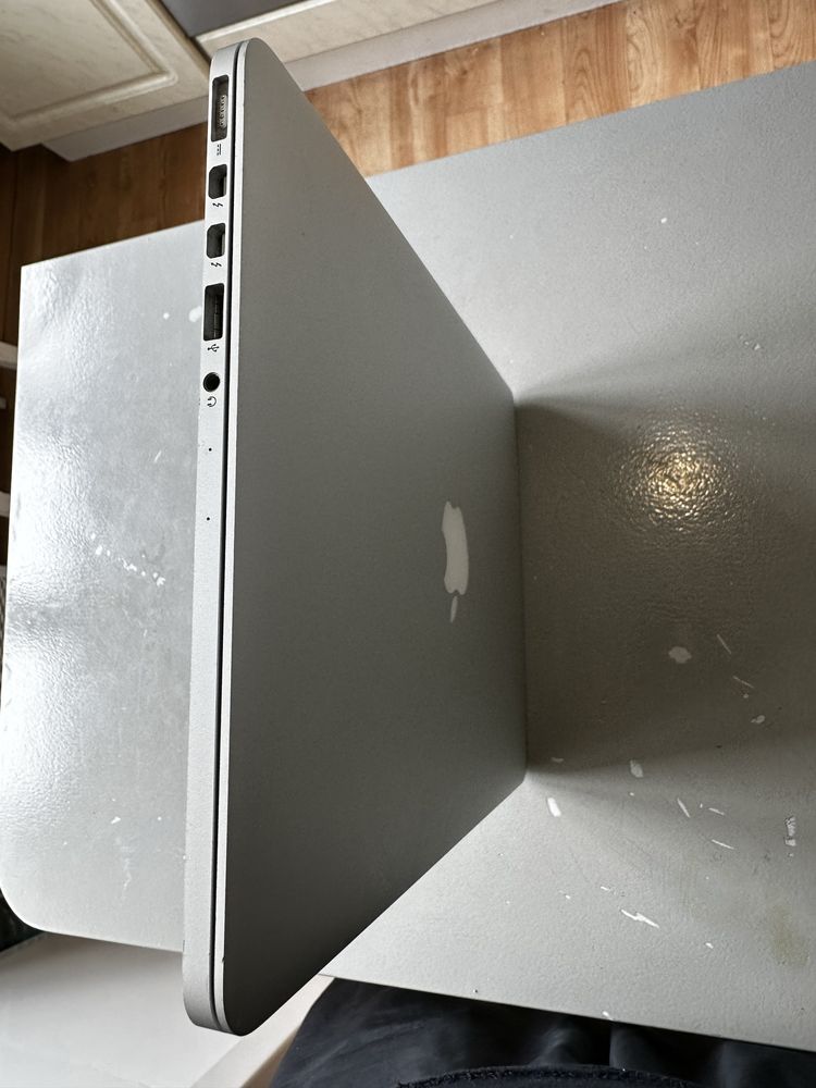 Продам свій Mac Book Pro 2014 i5/16 Gb/ SSD 128 Gb!