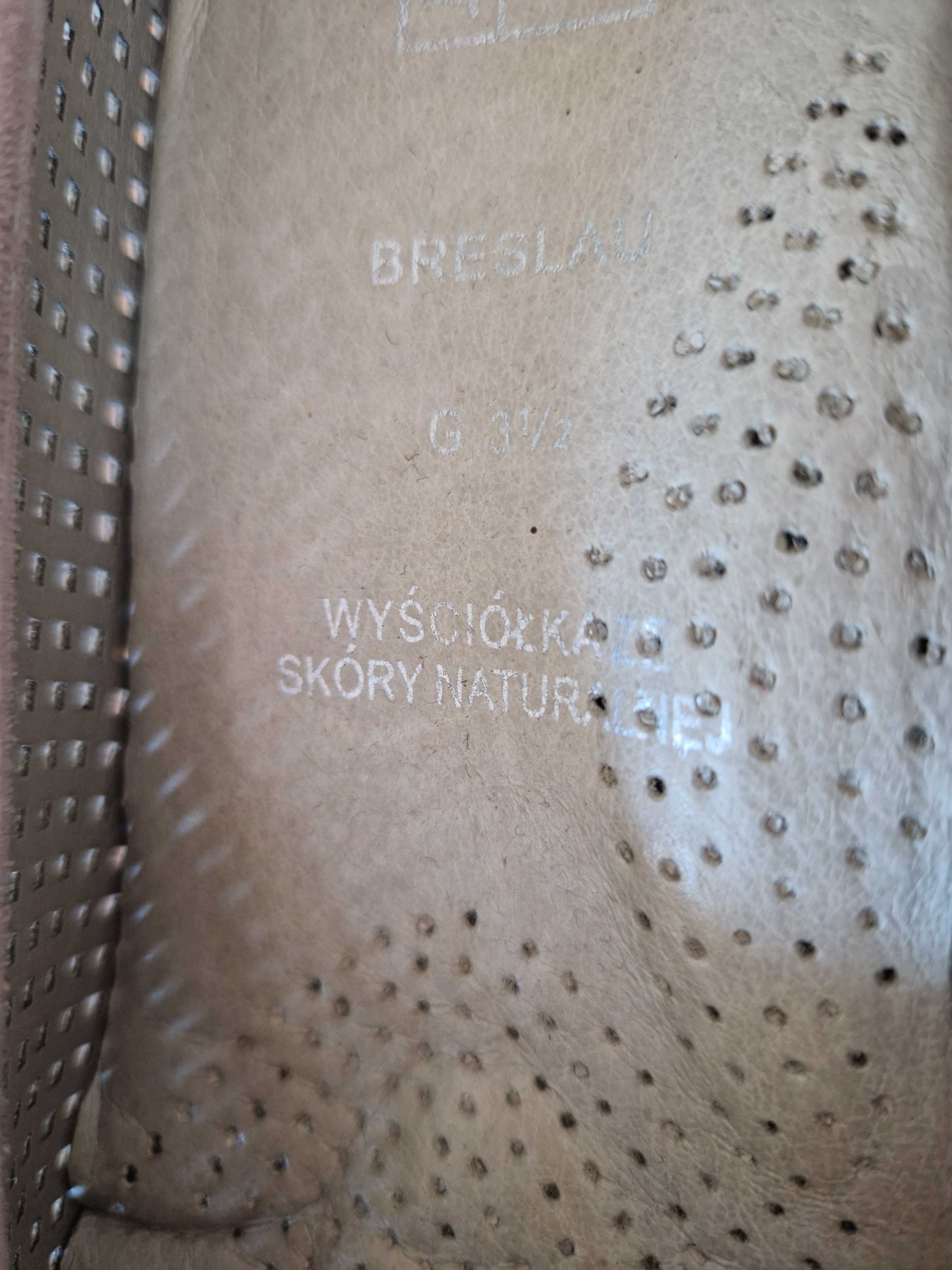 Buty damskie na koturnie