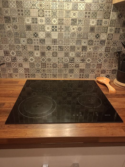 Płyta indukcyjna Elektrolux