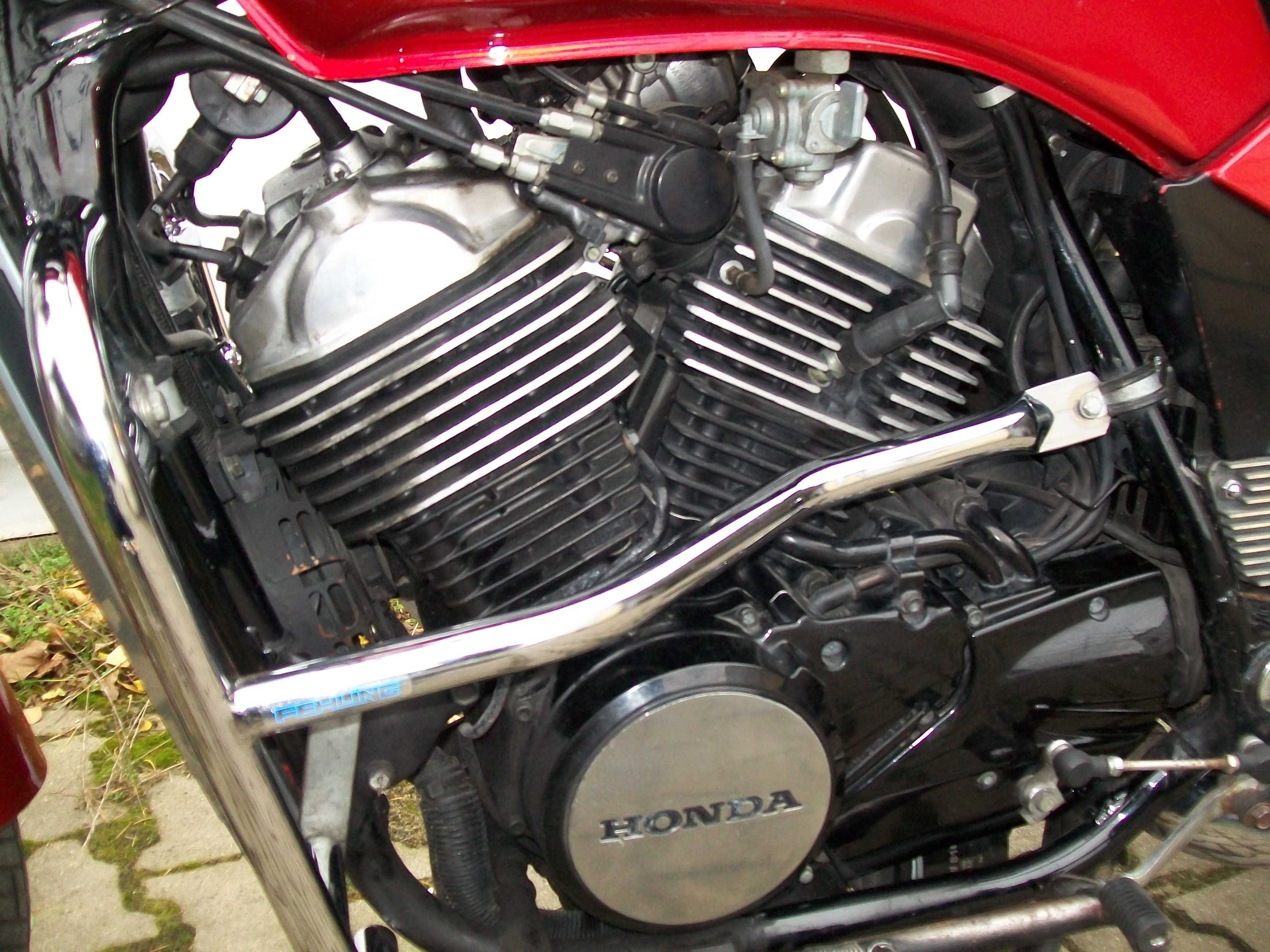 Honda VT 500 E ładny klasyk