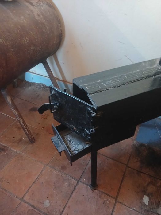 Буржуйка, піч для обігріву