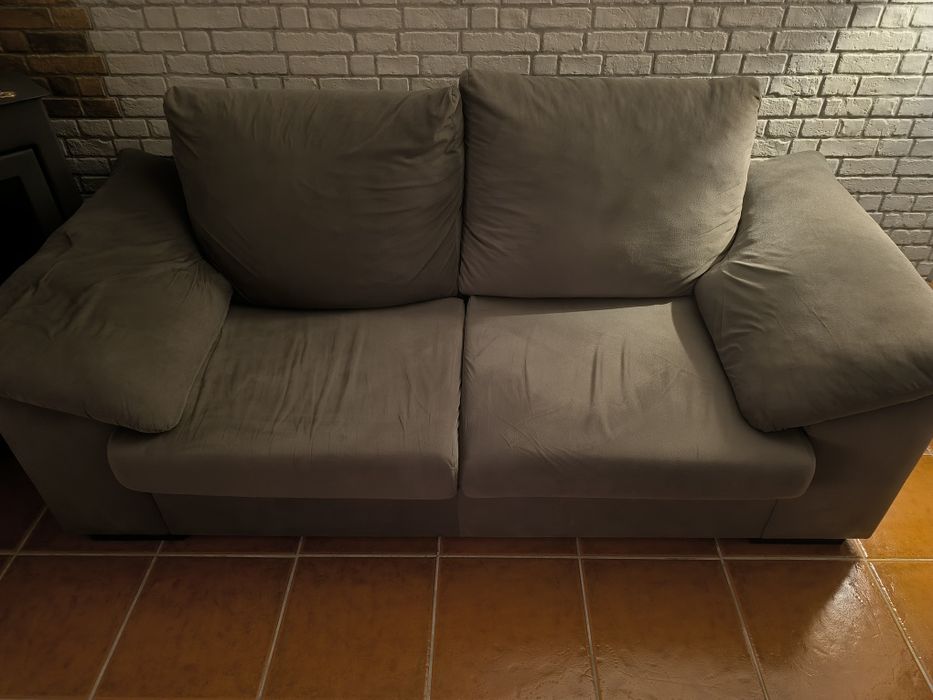 Sofá 2 lugares Cinzento