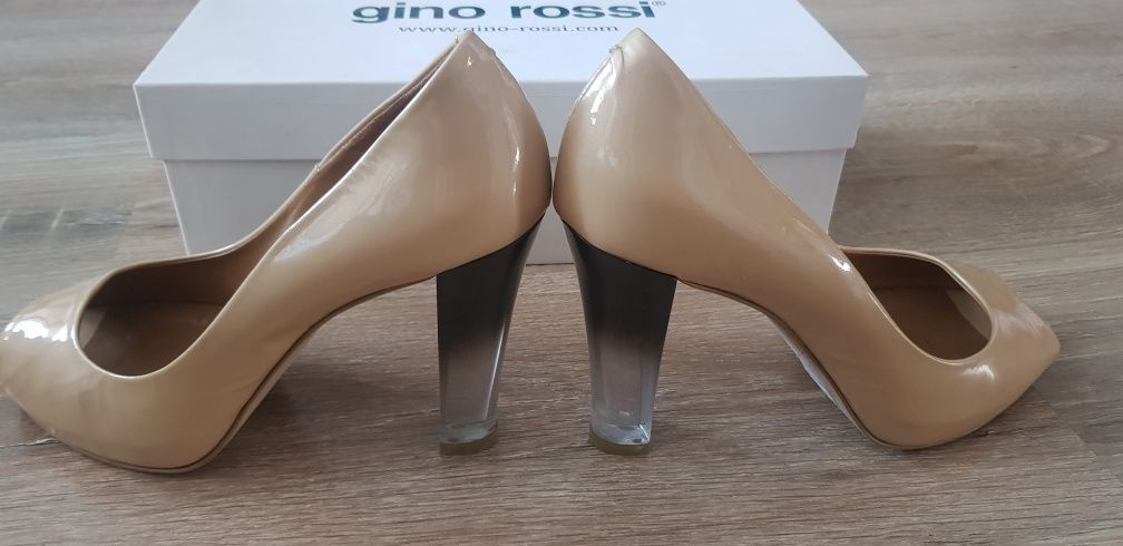 Czółenka firmy Gino Rossi rozmiar 39,5 NOWE