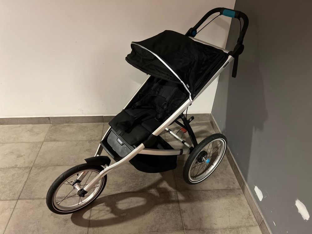 Wózek biegowy THULE Glide 2 Sport Jet Black + Moskitiera