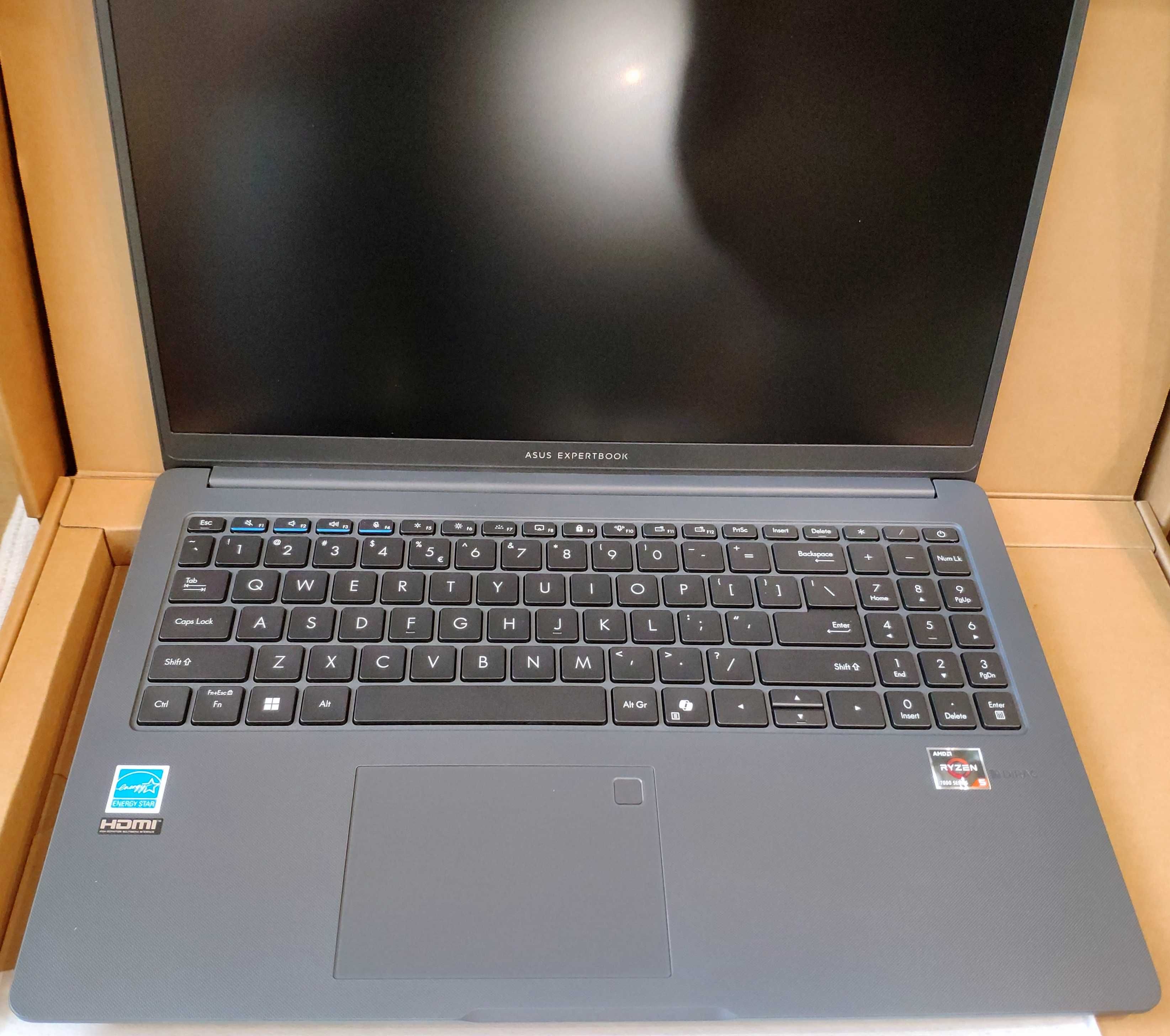 Laptop ASUS ExpertBook 15.6" IPS R5-7535U 16GB ram 512 SSD Win 11 Pro