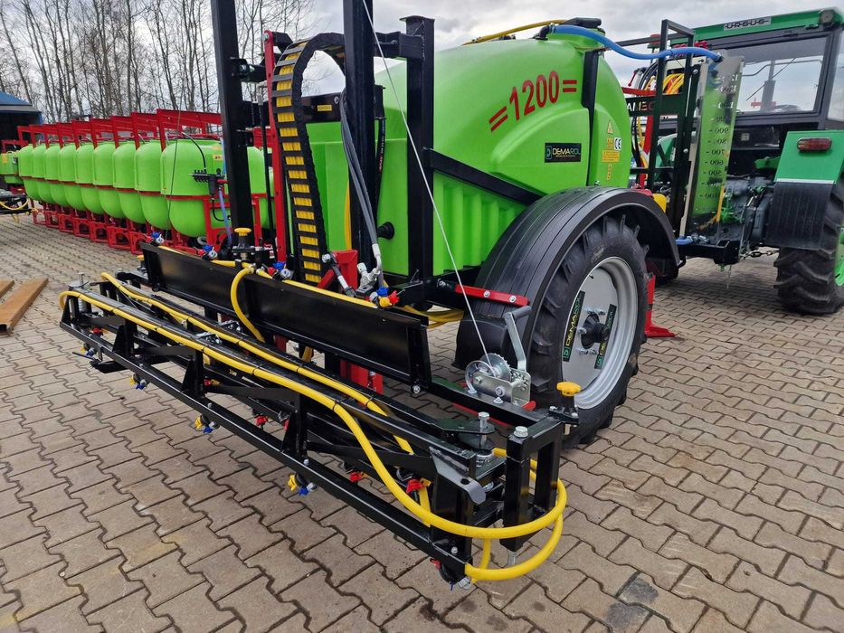 Opryskiwacz 1200l / 15m przyczepiany/zaczepiany Demarol