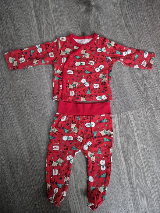 Czerwony świąteczny zestaw śpioszki spodnie i bluzka kaftanik 68