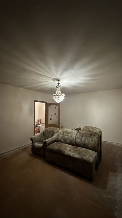 Продам диван угловой, кресло