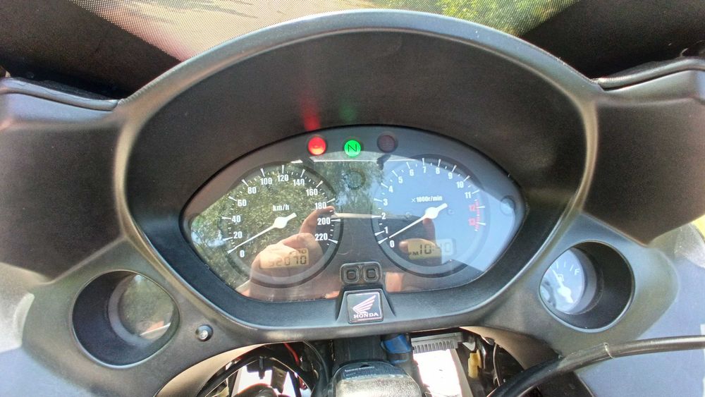 Продам хонду CBF 600