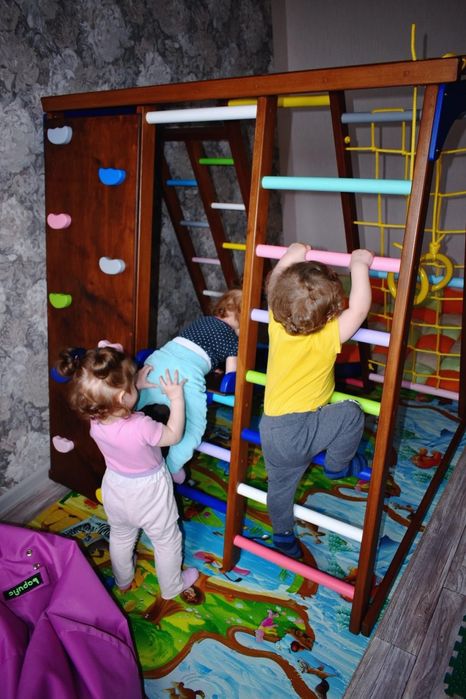 Дитячий спортивний комплекс