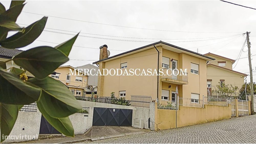 Moradia Isolada T7 em Pedroso