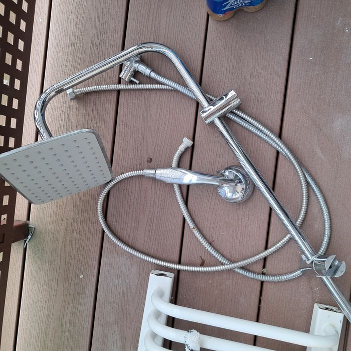 Deszczownica i słuchawka prysznicowa