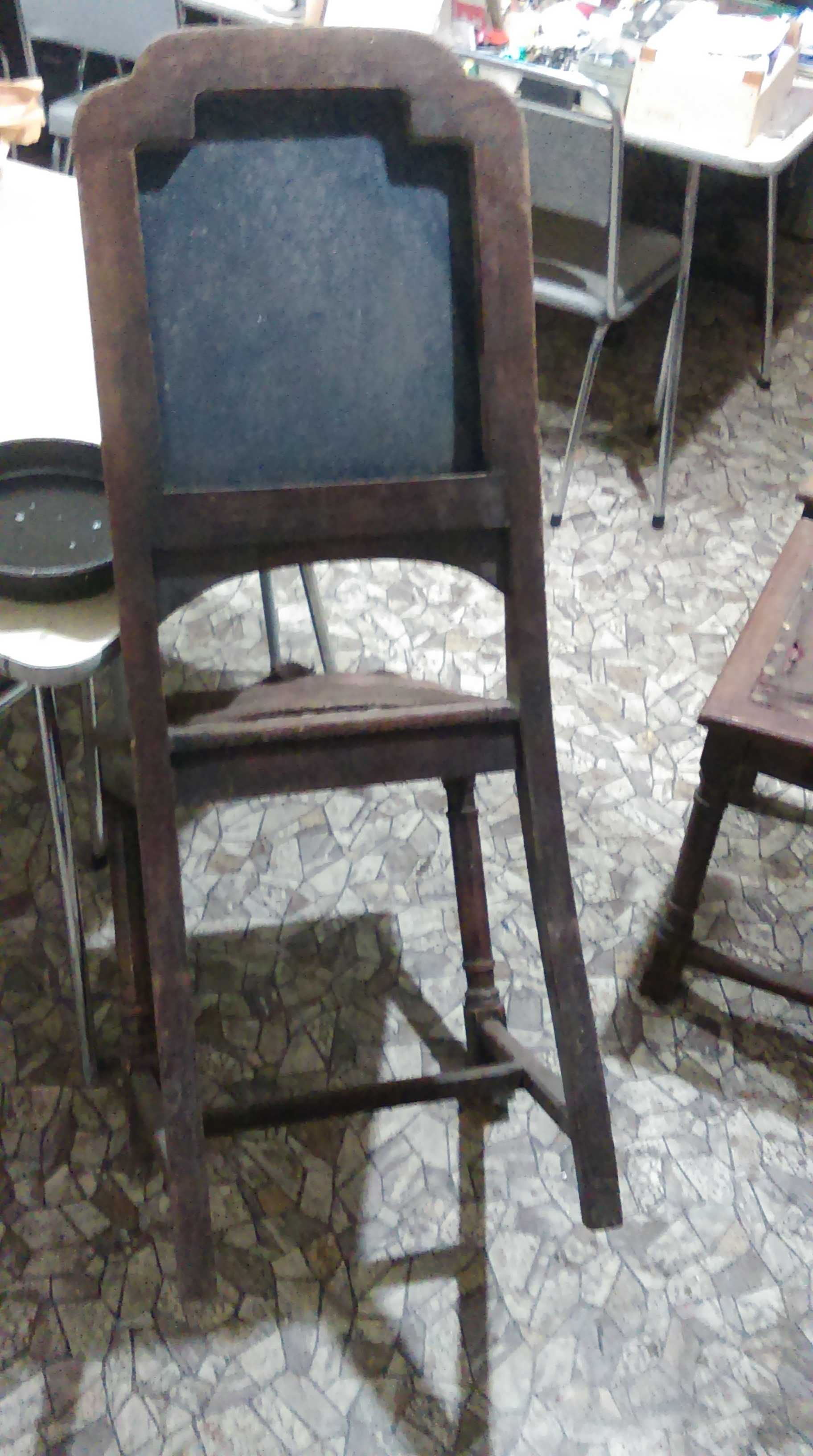 trzy stare krzesła XIX wieczne (?) zabytkowe antyk