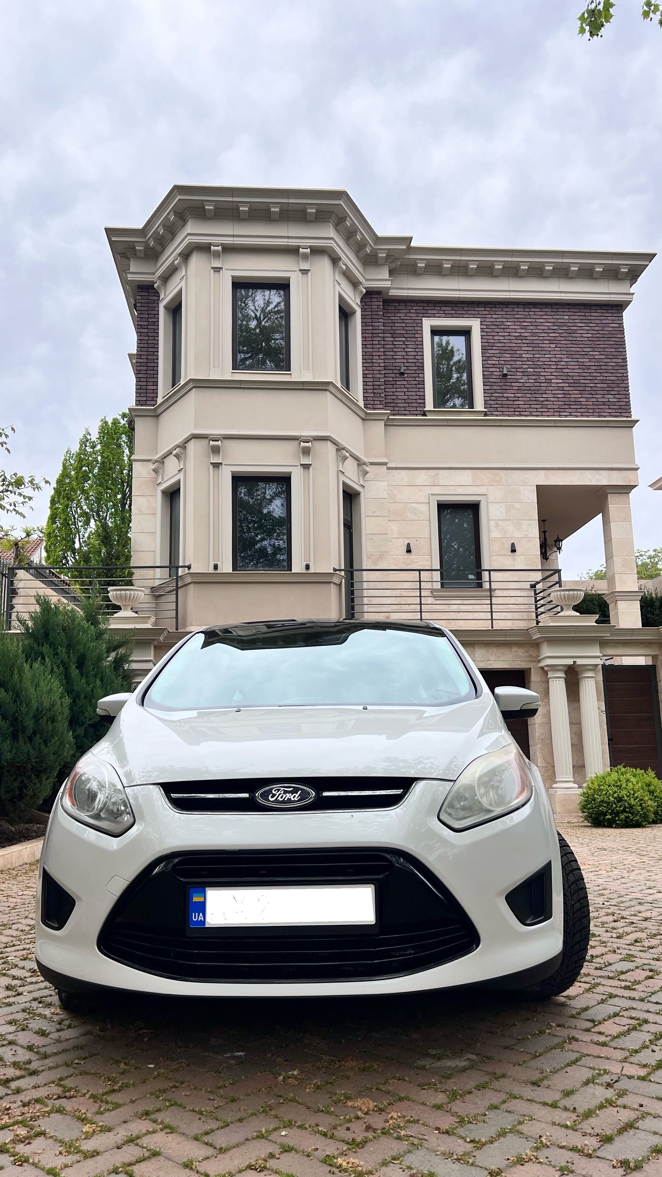 Продам автомобіль Ford C-Max 2014