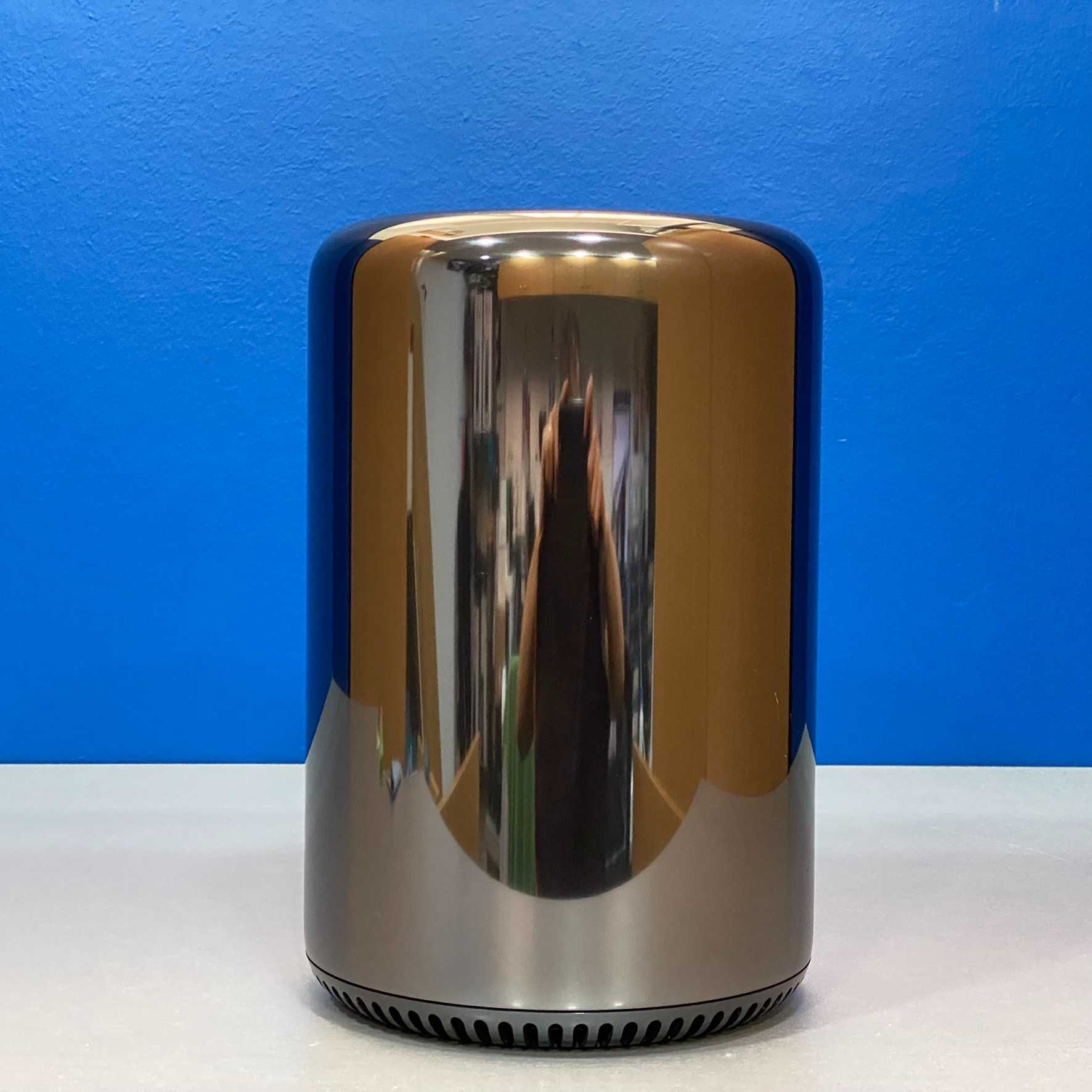 Apple Mac Pro - A1481 - Late 2013 (Xeon 8-Cores/64GB/1TB SSD)