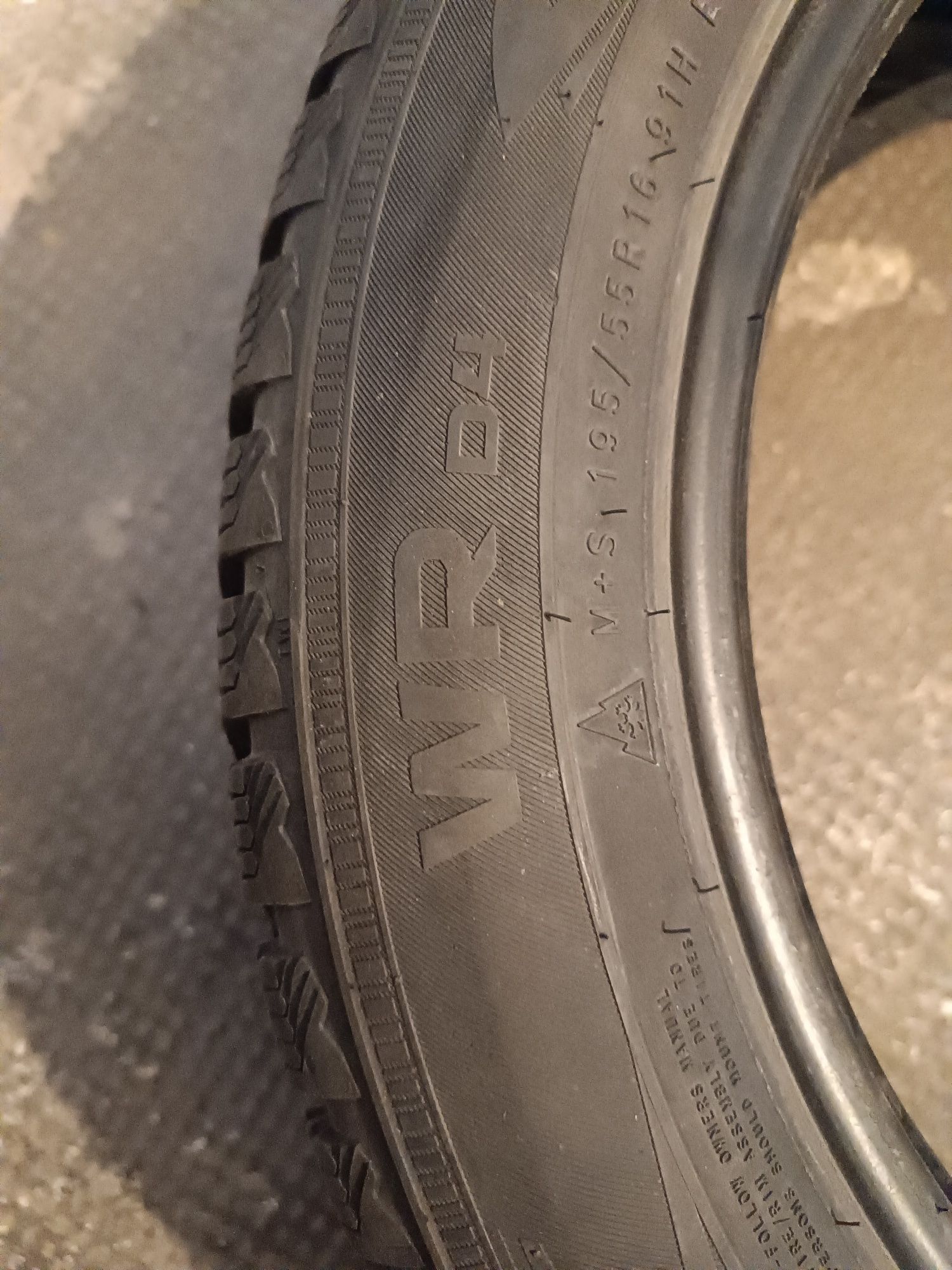 Nokian WR D4 195/55/15