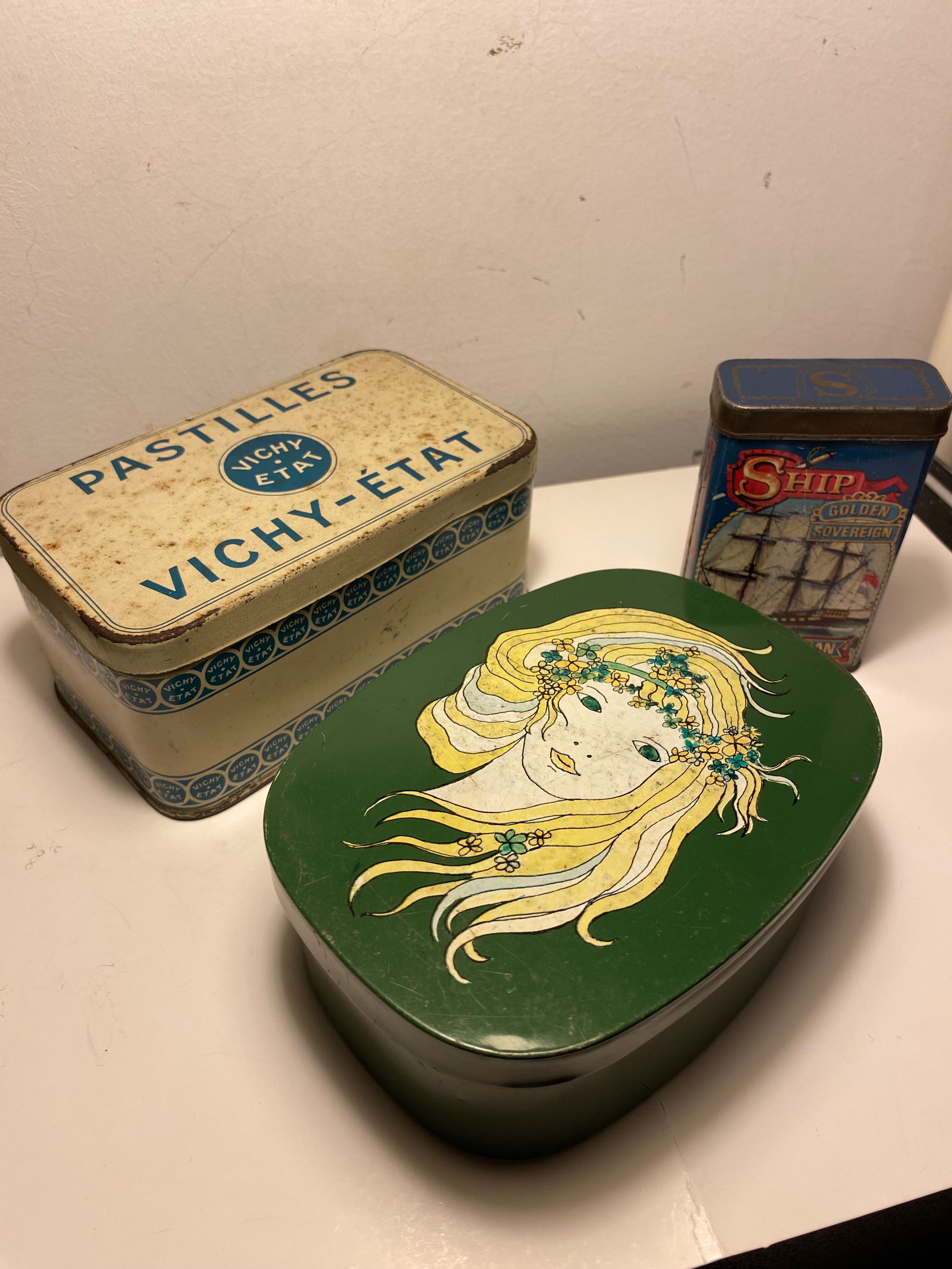 Latas antigas de coleção