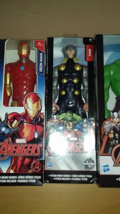 4 bonecos Marvel Vingadores - Iron man, Hulk, Capitão América e Thor