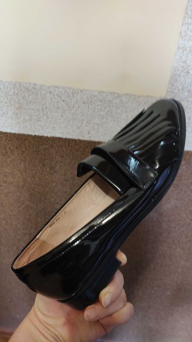 Лаковані туфлі весняні, лофери 38 розмір