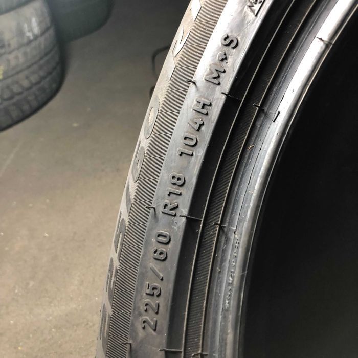 Шини б/у 225/60 R18 Pirelli Spttozero  3 Winter Комплекти
