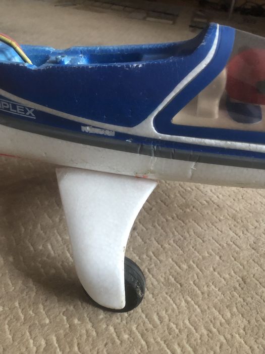 Model samolotu multiplex