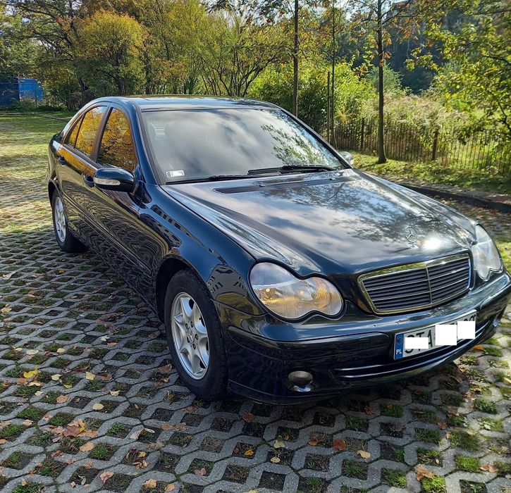 Mercedes C w203 2.2 Diesel klima, hak, szyberdach