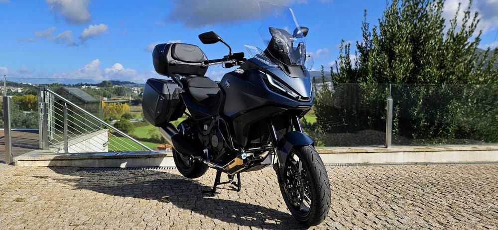 Honda NT 1100, de 07/2024, com 7.430 Km