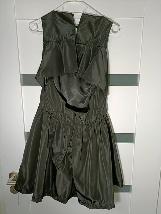 Sprzedam czarną sukienkę