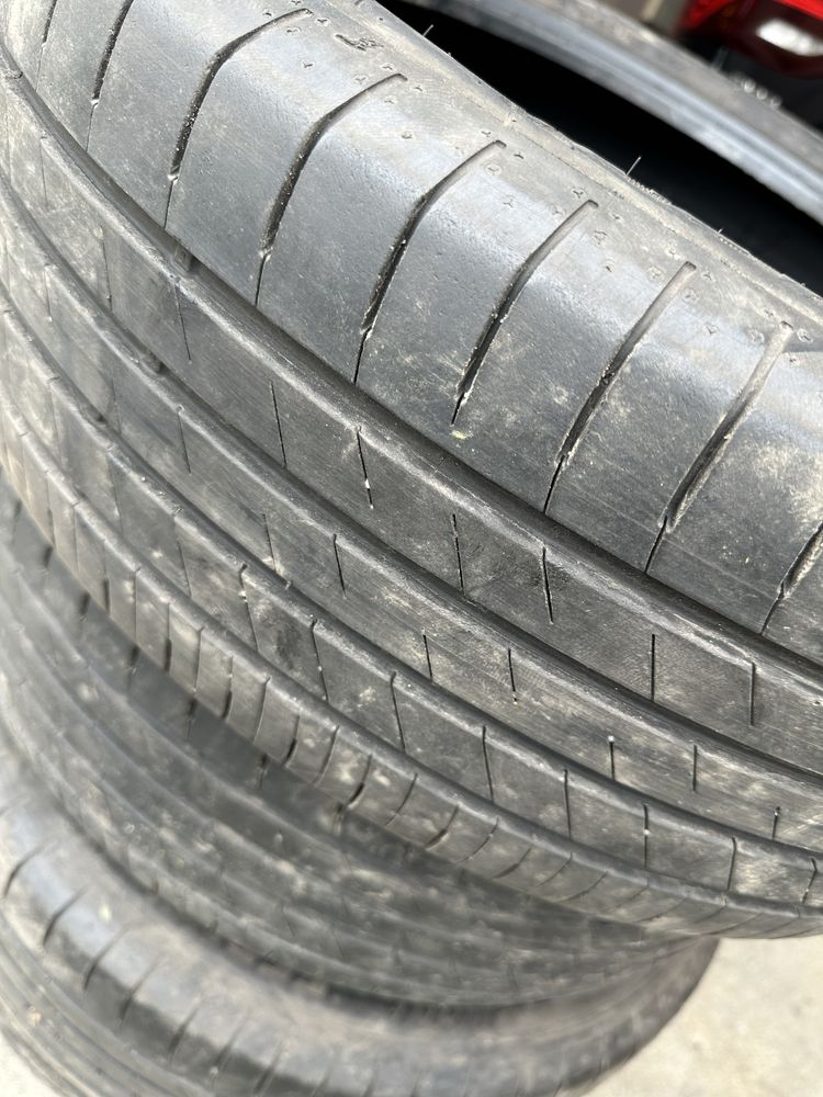 goodyear efficientgrip performance 215/55 r18