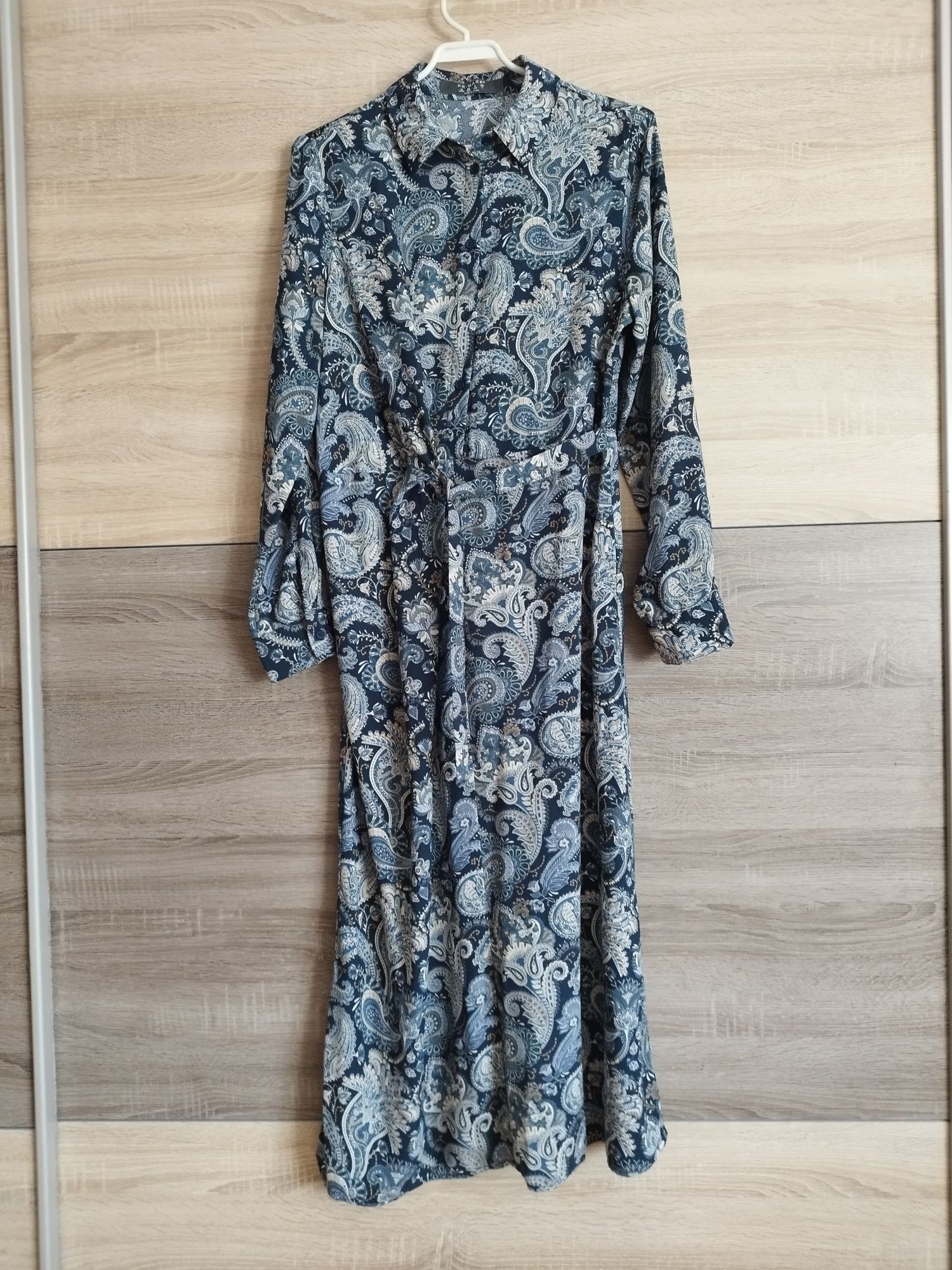Primark Wzorzysta sukienka z paskiem L XL