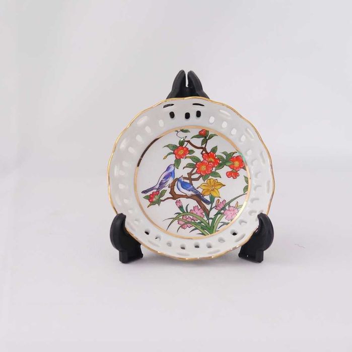 Prato japonês pequeno pintado à mão